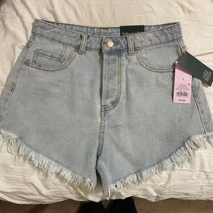 Womens wild fable jean shorts light wash frayed size 4/27 brand new